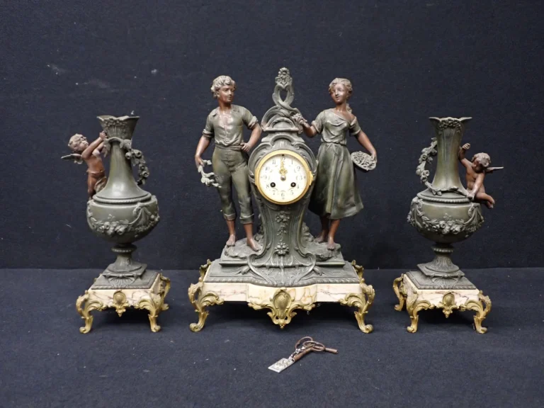 Objets de Brocante et de décoration ancienne vintage et moderne